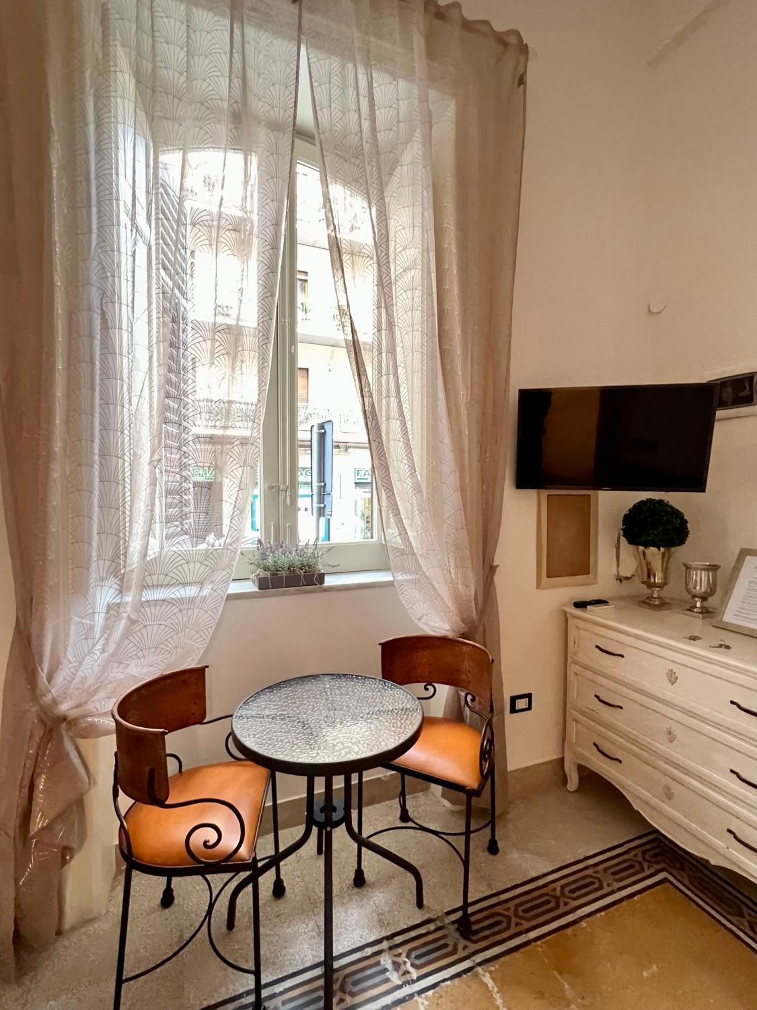Aristocasa B&B Luxury Rooms Palermo Esterno foto